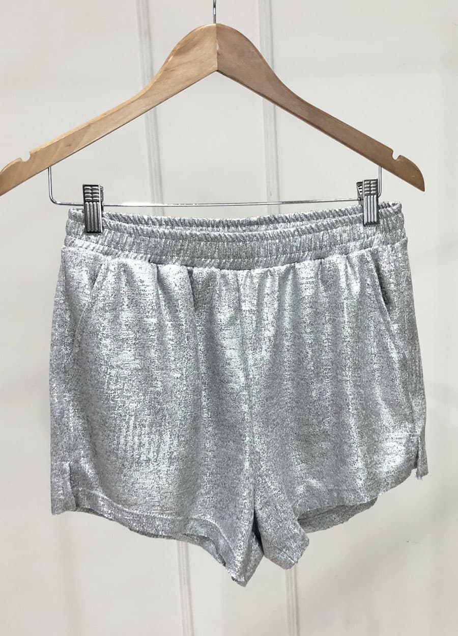 Short rustico metalizado al corte