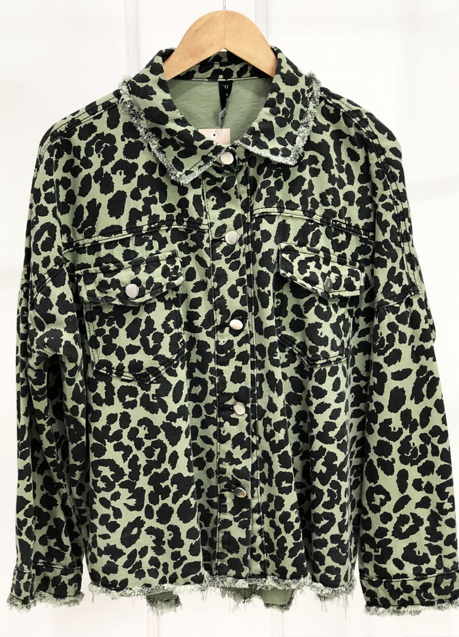 Chaqueta animal print