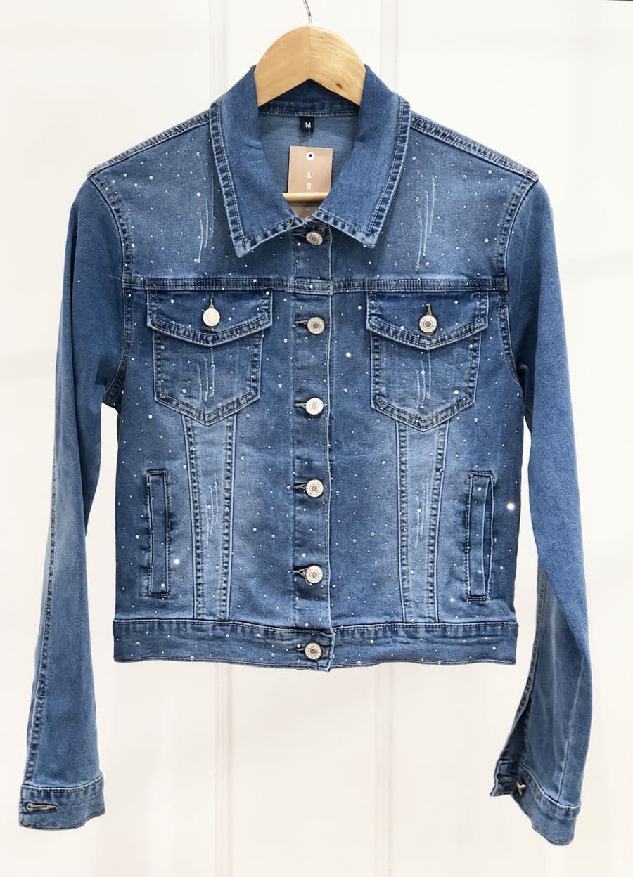 Campera denim elastizada con strass