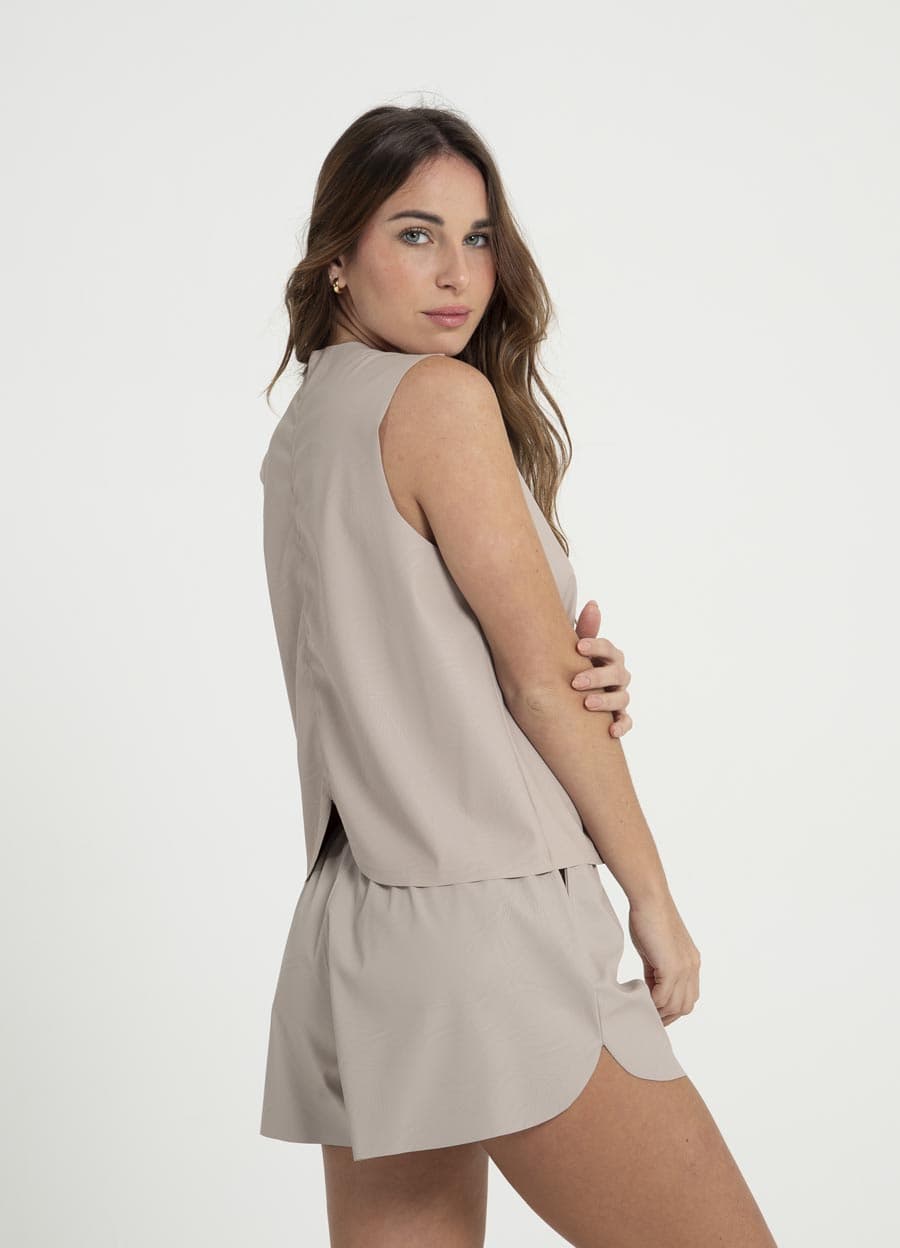 Top eco cuero al corte