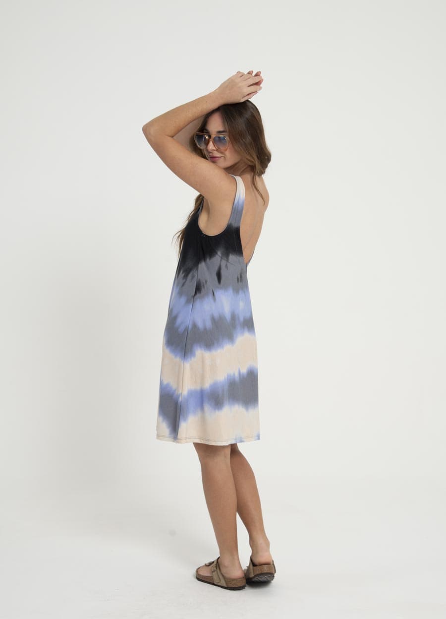 Vestido corto batik escote V
