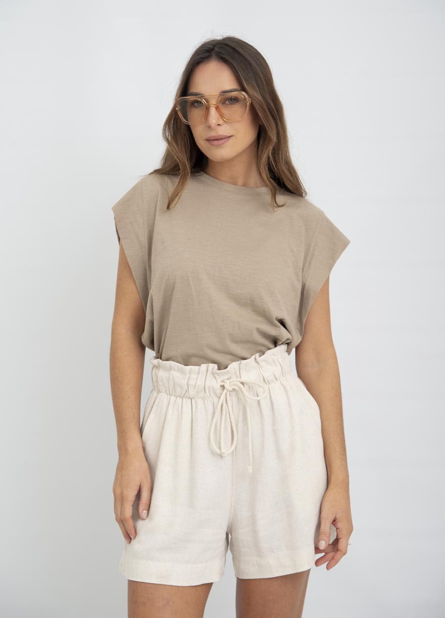 Short lino cintura alta con cordon