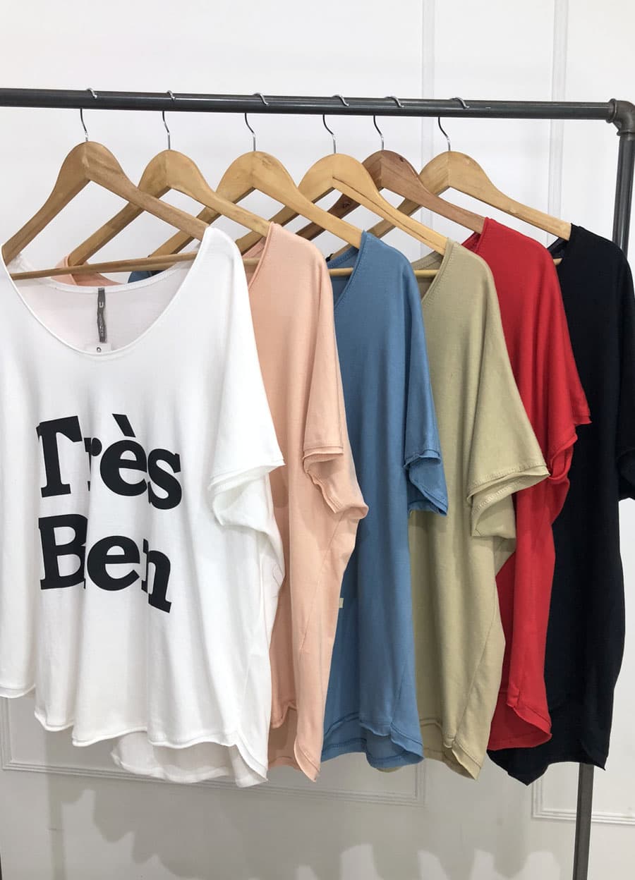 Remera TRES BIEN