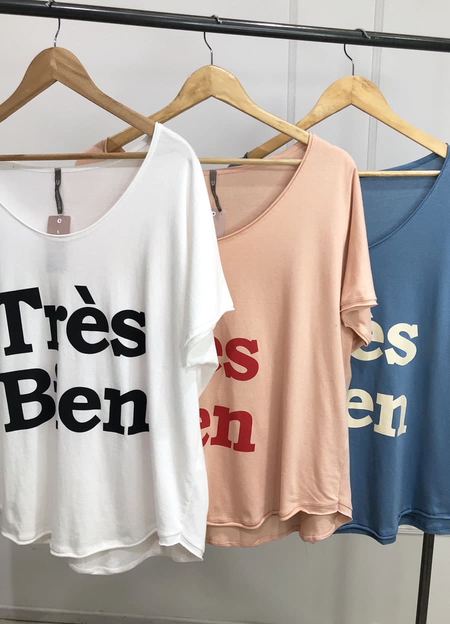Remera TRES BIEN