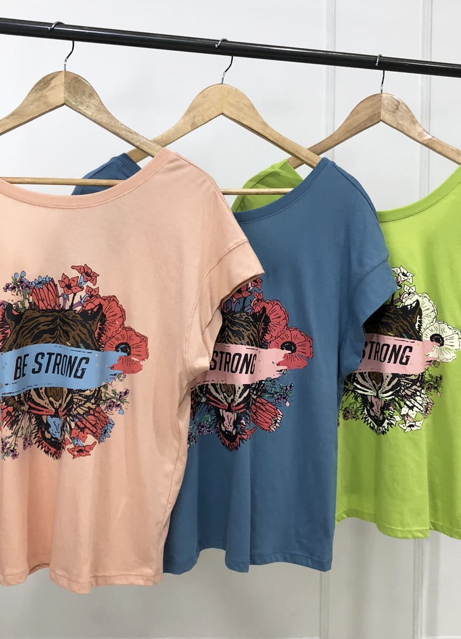 Remera BE STRONG