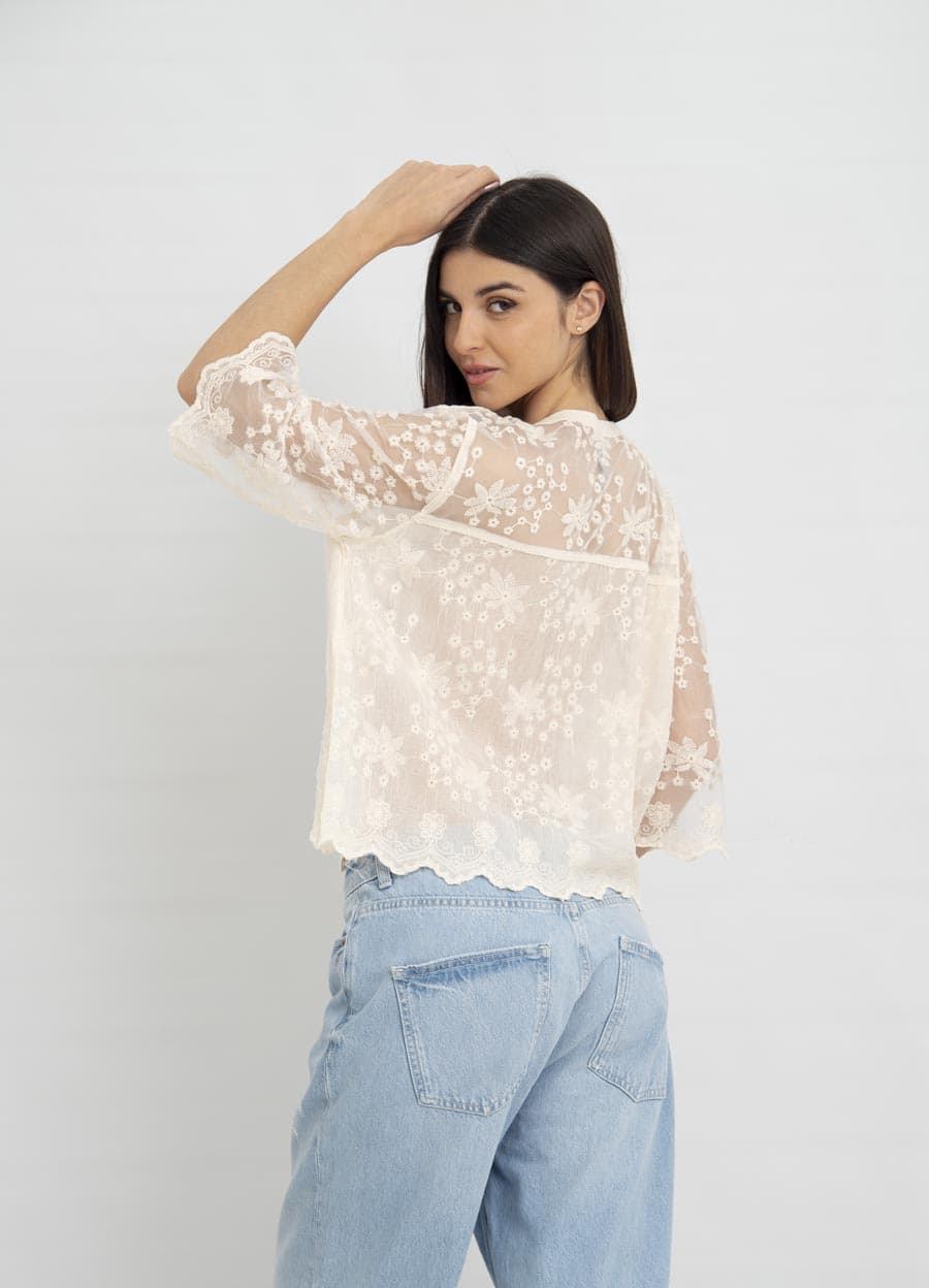 Blusa bordada tul con cartera