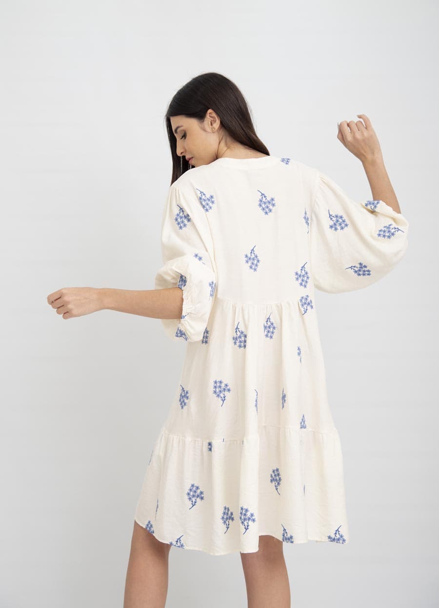 Vestido corto manga bombe bordado
